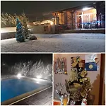 ホリデーパーク вилен комплекс дарибел