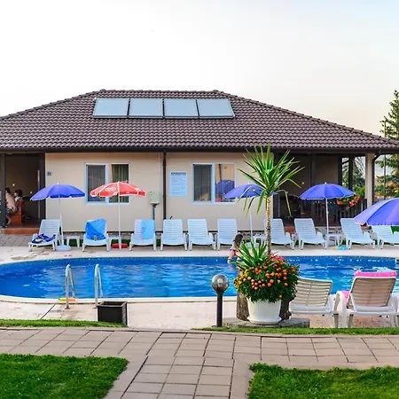 вилен комплекс дарибел ホリデーパーク サパレヴァ・バニャ