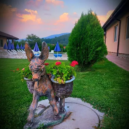 вилен комплекс дарибел Parque de vacaciones Sapareva Banya