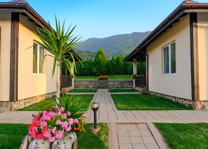 Holiday park вилен комплекс дарибел