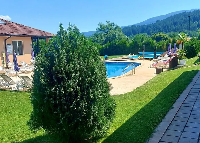 вилен комплекс дарибел Holiday park *